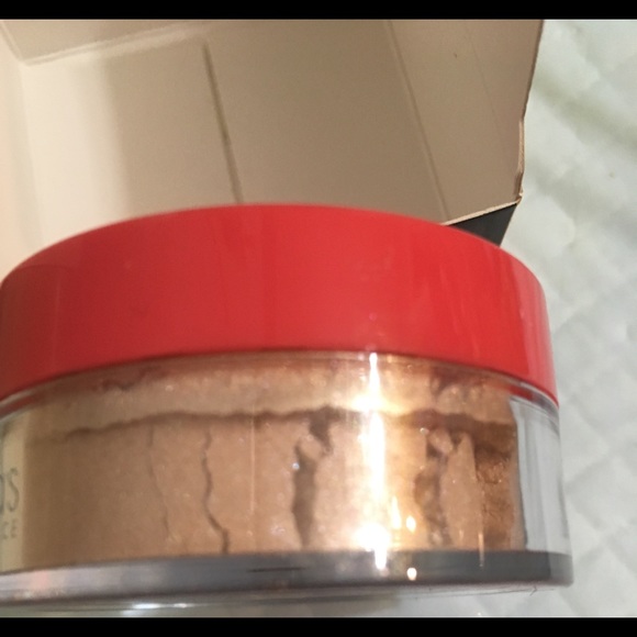 Juvia’s Place The Heroine Loose Highlighter Sealed - Picture 1 of 6